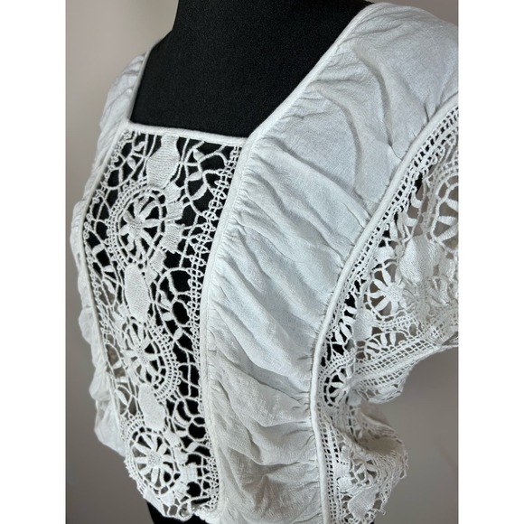 Free People Boho White Crocheted Crop Top Square Neck Short Sleeve Size S - Picture 5 of 6